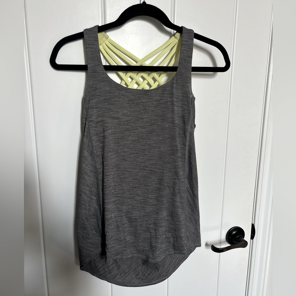 Lululemon Tank with built in sports bra and low back!